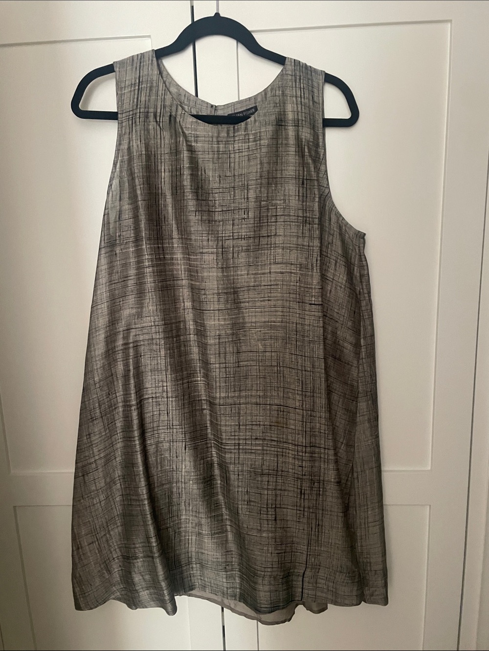 Eileen Fisher black and tan silk like sleeveless dress perfect for summer.